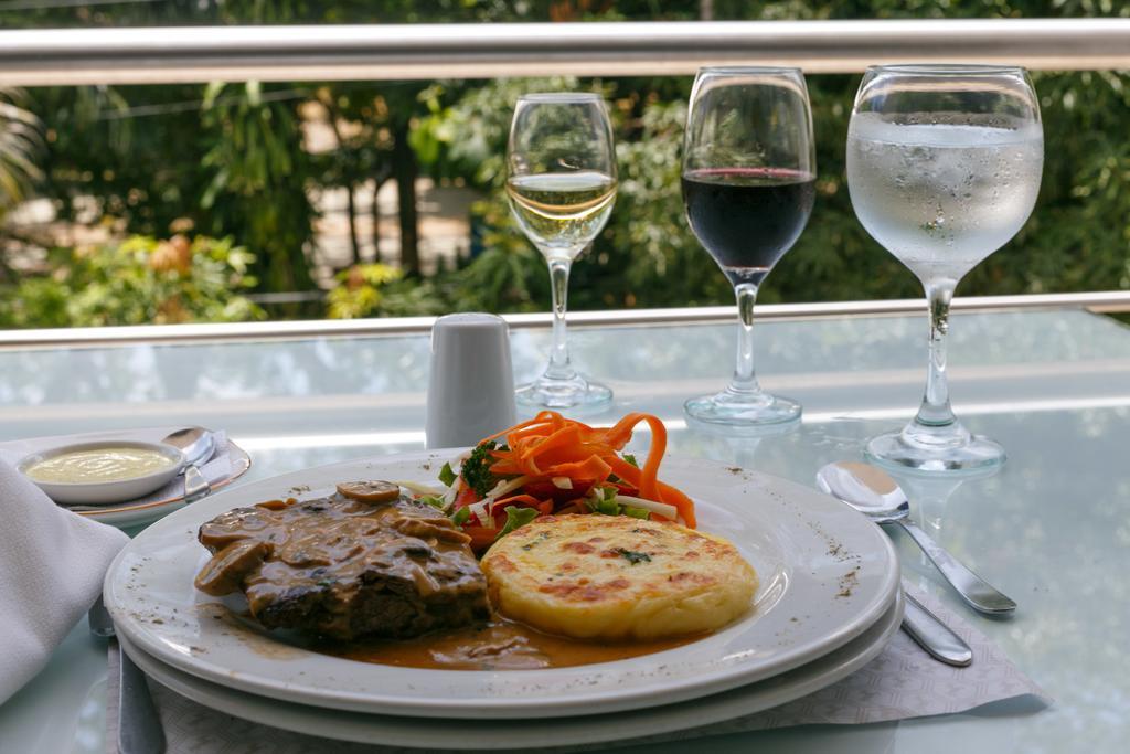 Hotel Mi Corral Plaza Montería 外观 照片
