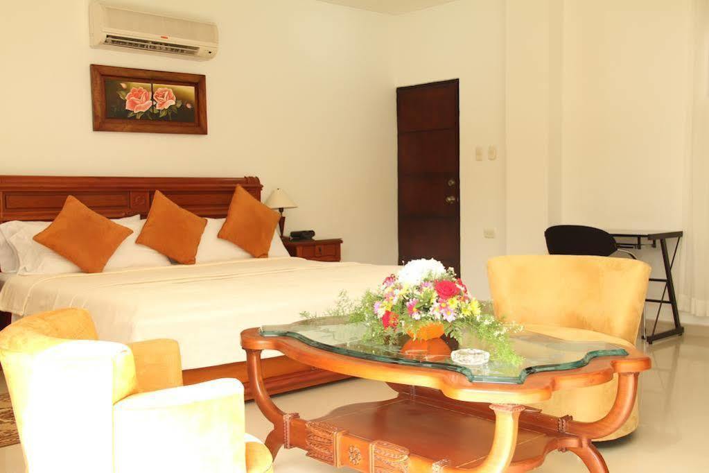 Hotel Mi Corral Plaza Montería 外观 照片