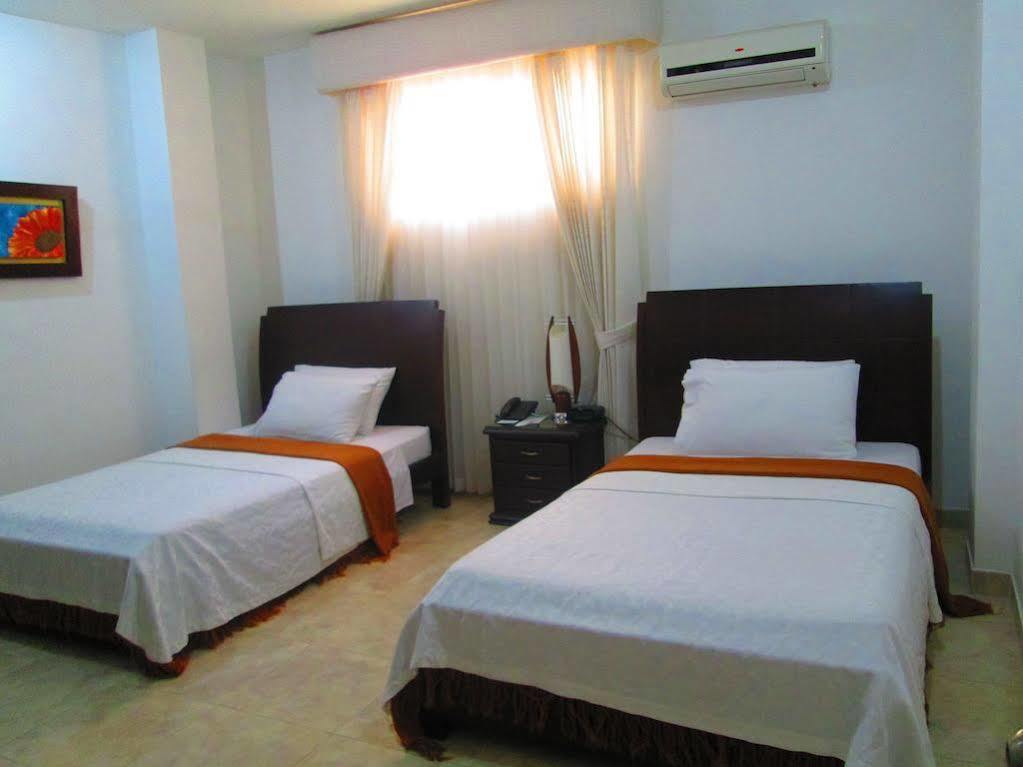 Hotel Mi Corral Plaza Montería 外观 照片